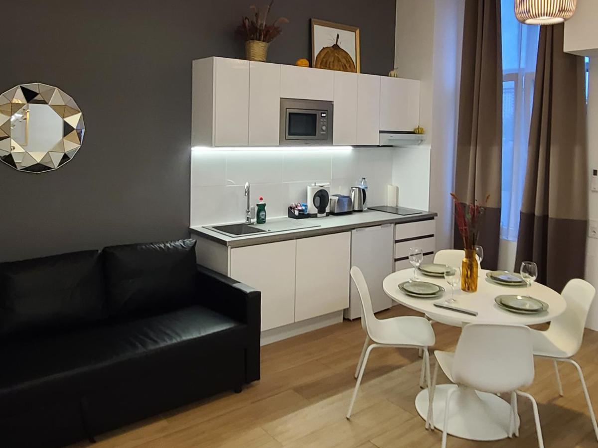 Las Artes Hlius Luxury Apartments Valencia Exterior photo